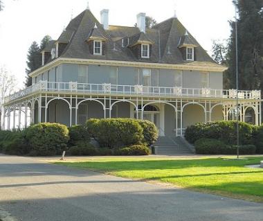 Kearney Mansion Museum Tours