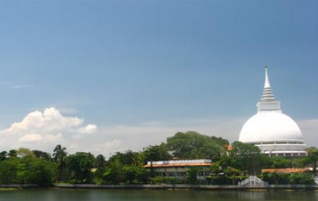 Kalutara Temple Image