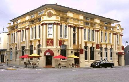 County Hotel Image