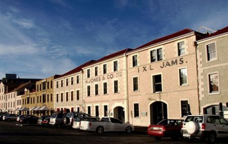 Henry Jones Art Hotel Image