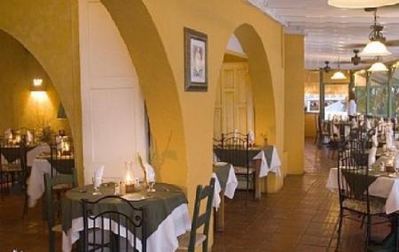 Bellinis Trattoria Image