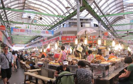 Dongdaemun Market Image