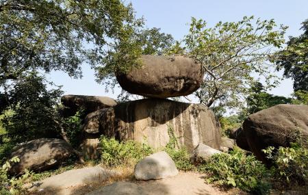 Balancing Rocks Image