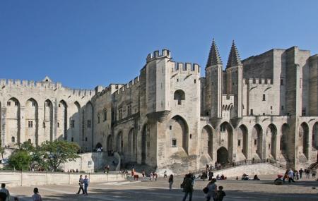 Pope's Palace Image