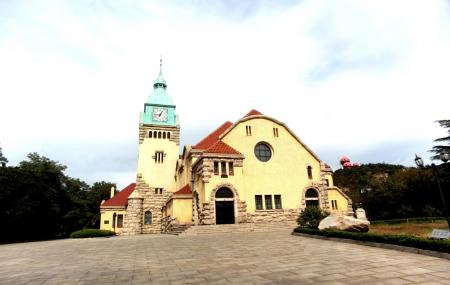 Protestant Church Image