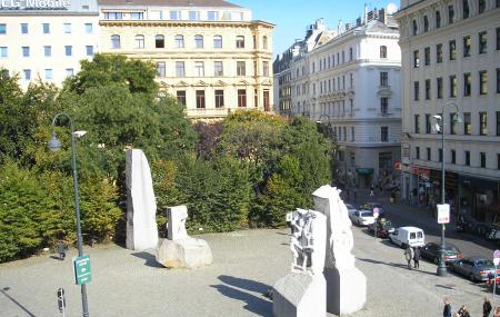 Albertinaplatz Image