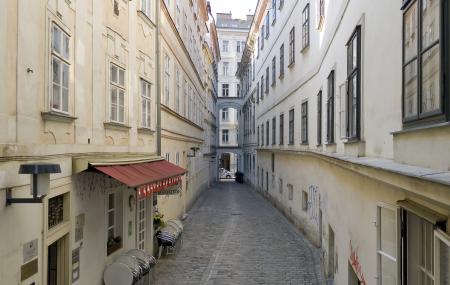 Blutgasse District Image