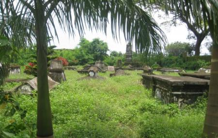 Dutch Cemetery Image