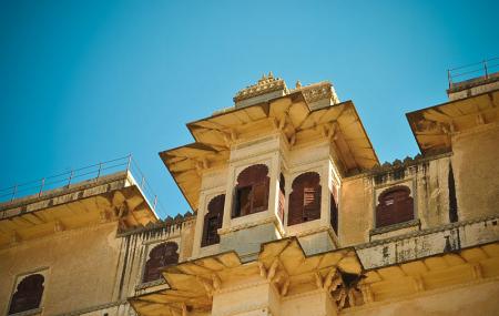 Badal Mahal Image