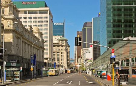 Queen Street Image