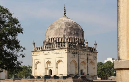 Qutub Shahi Tombs Image