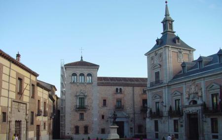 Plaza De La Villa Image
