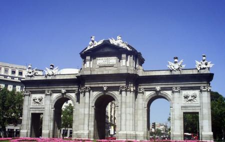 Alcalá Gate Image