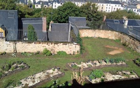 Entre Cours Et Jardins - Cite Plantagenet Image