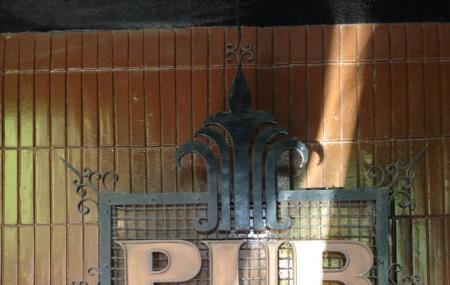 Pub 28 Image
