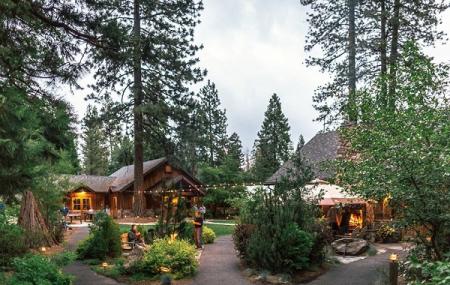 Evergreen Lodge At Yosemite Image