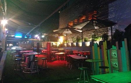 Rics Cafe And Bar Image