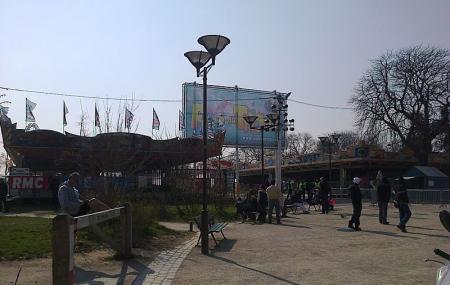 Foire Du Trone Image
